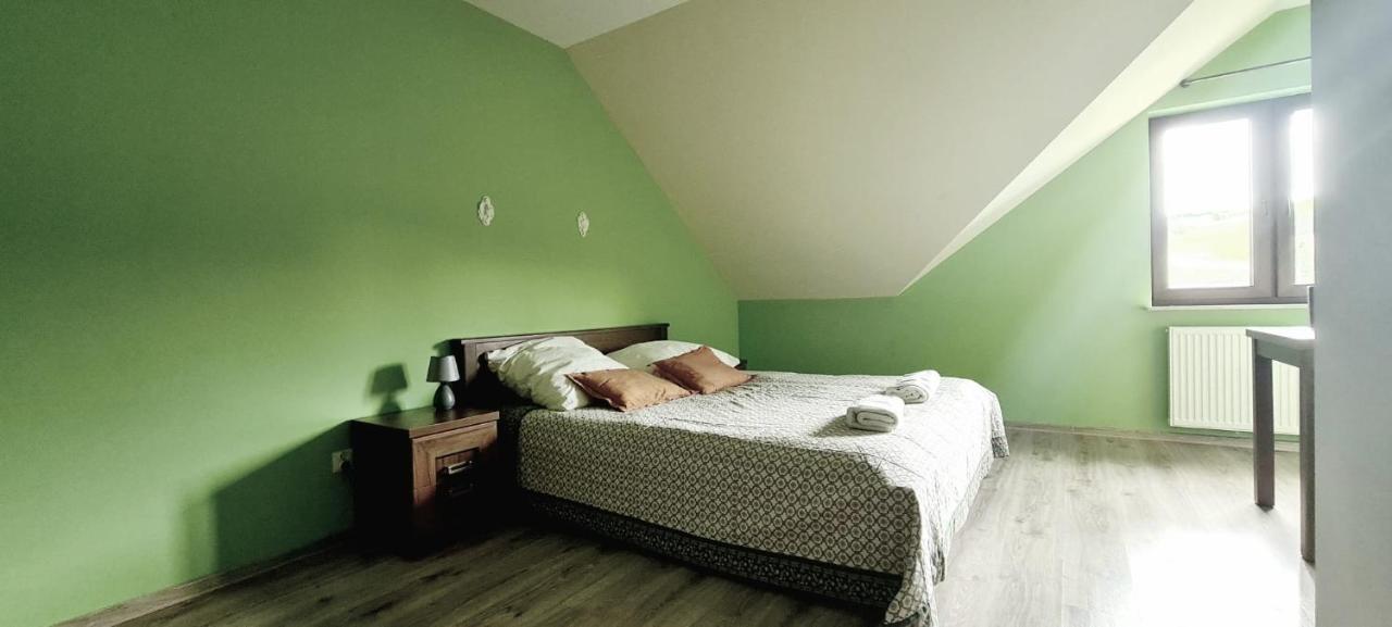 Gosciniec Na Stoku Pokoje 2,3,4 Osobowe, Cisza, Spokoj, Widok Na Stok Narciarski, Lasy, Laki Bobliwo Exterior photo