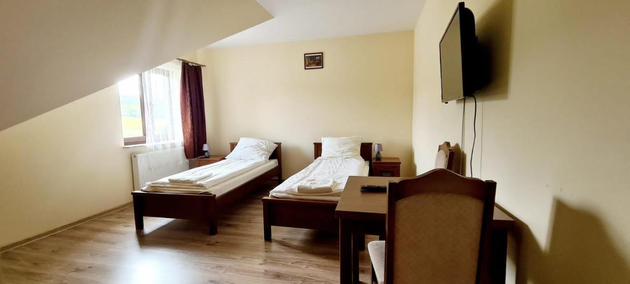 Gosciniec Na Stoku Pokoje 2,3,4 Osobowe, Cisza, Spokoj, Widok Na Stok Narciarski, Lasy, Laki Bobliwo Exterior photo