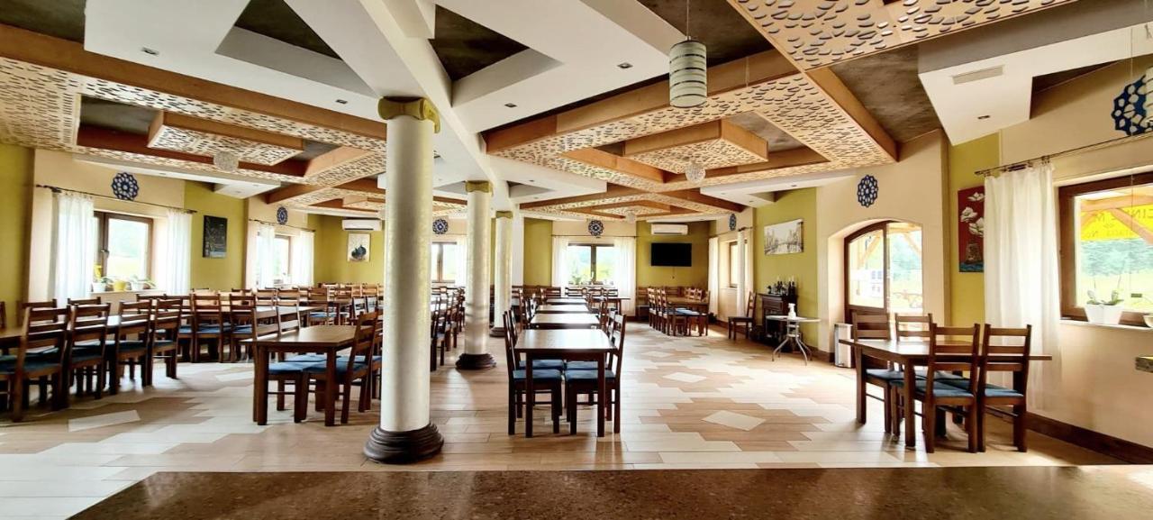 Gosciniec Na Stoku Pokoje 2,3,4 Osobowe, Cisza, Spokoj, Widok Na Stok Narciarski, Lasy, Laki Bobliwo Exterior photo