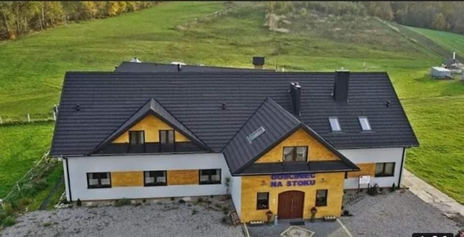 Gosciniec Na Stoku Pokoje 2,3,4 Osobowe, Cisza, Spokoj, Widok Na Stok Narciarski, Lasy, Laki Bobliwo Exterior photo