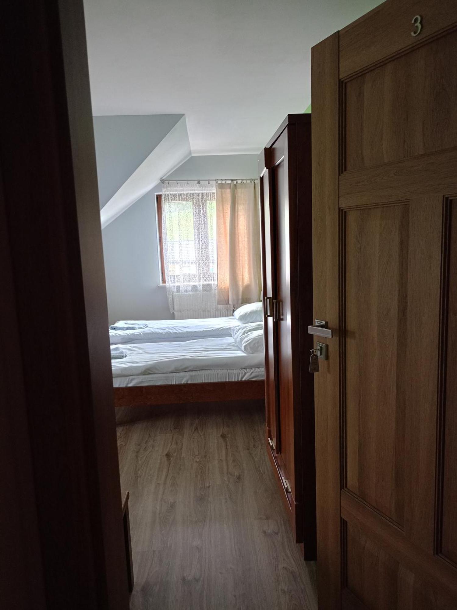 Gosciniec Na Stoku Pokoje 2,3,4 Osobowe, Cisza, Spokoj, Widok Na Stok Narciarski, Lasy, Laki Bobliwo Exterior photo