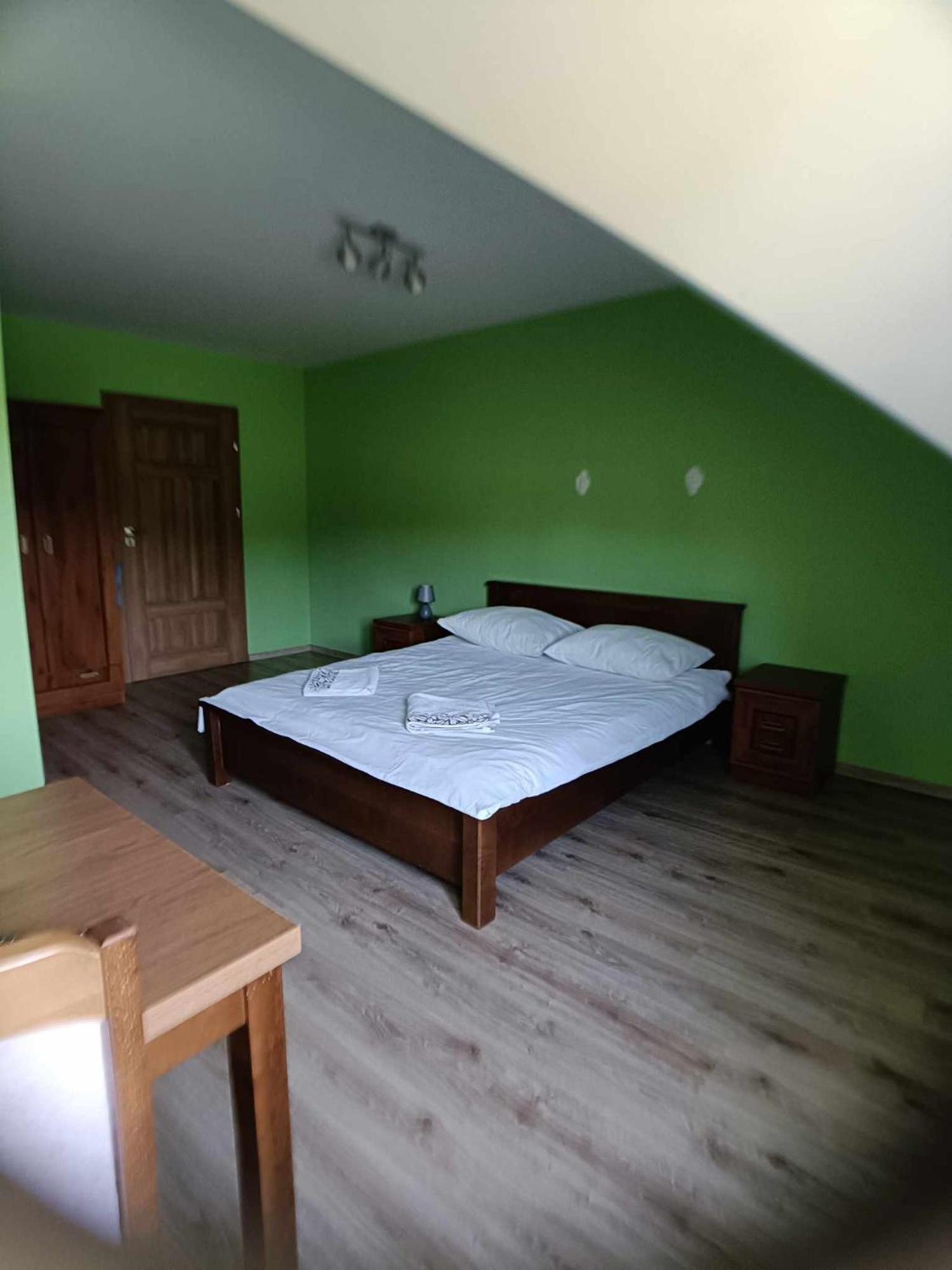 Gosciniec Na Stoku Pokoje 2,3,4 Osobowe, Cisza, Spokoj, Widok Na Stok Narciarski, Lasy, Laki Bobliwo Exterior photo