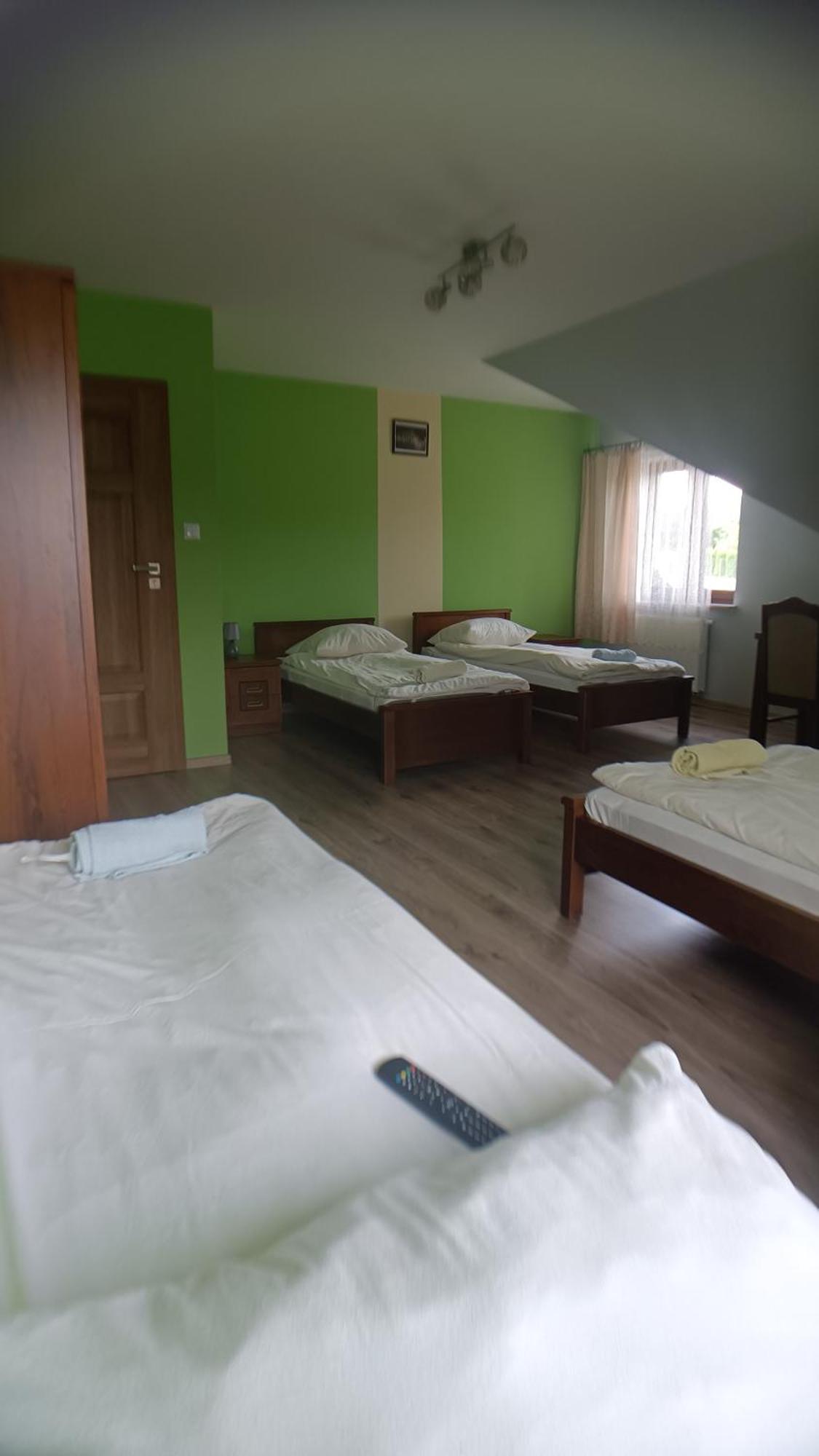 Gosciniec Na Stoku Pokoje 2,3,4 Osobowe, Cisza, Spokoj, Widok Na Stok Narciarski, Lasy, Laki Bobliwo Exterior photo