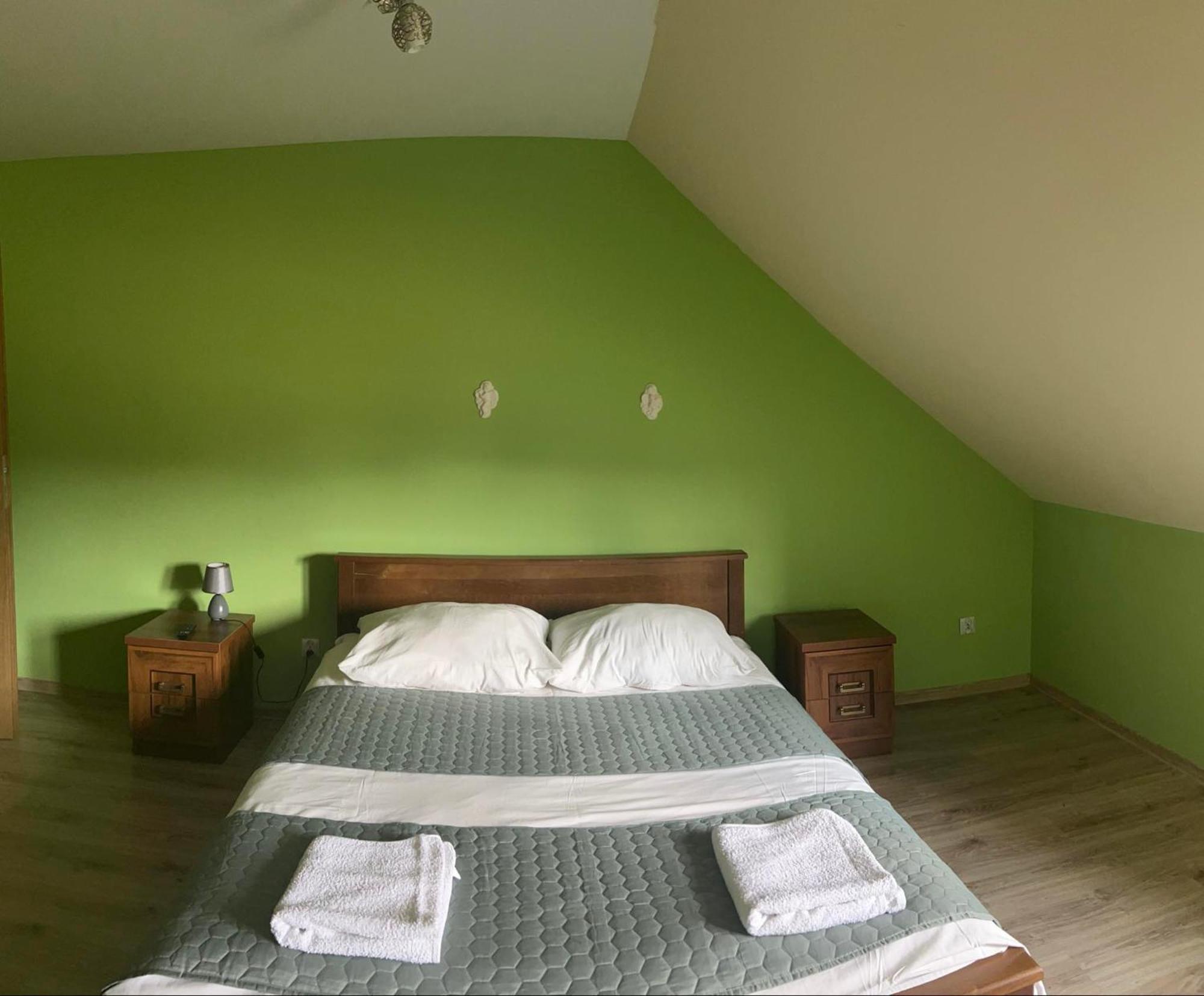 Gosciniec Na Stoku Pokoje 2,3,4 Osobowe, Cisza, Spokoj, Widok Na Stok Narciarski, Lasy, Laki Bobliwo Exterior photo